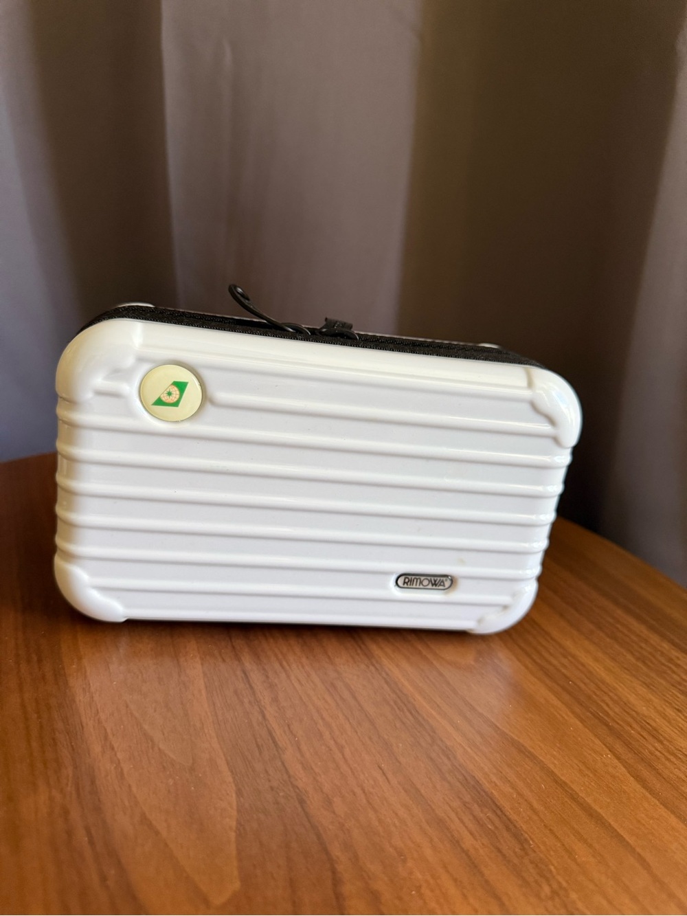 RIMOWA White Hard-Shell Accessory Case with Zip